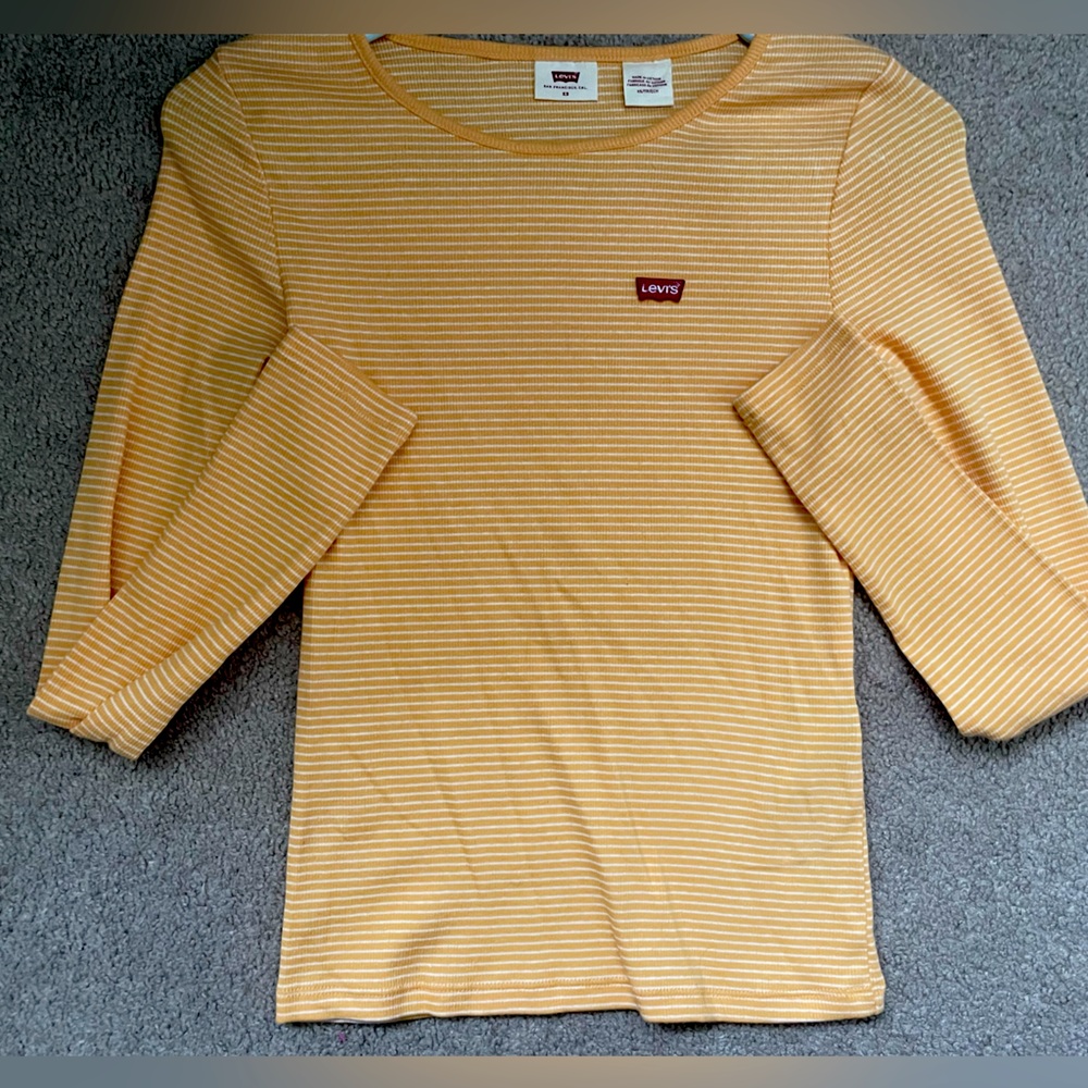Levi’s Longsleeve Yellow Striped T-Shirt